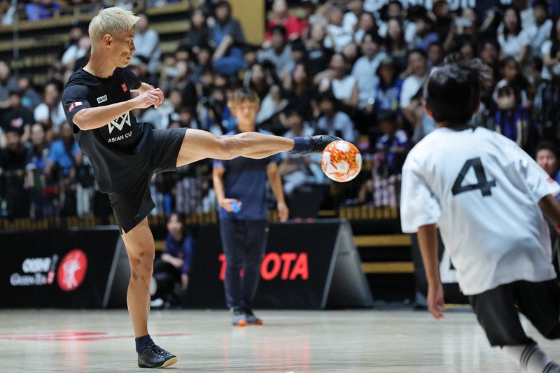 本田圭佑さん考案の育成年代4人制サッカー「4v4」国際大会 タイが優勝