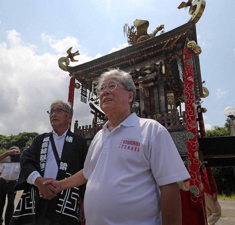復活 日本一 黄金大神輿 富岡八幡宮1 日本一の黄金大神輿 | Townwalker