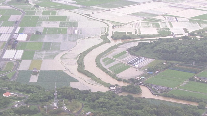 冷蔵庫浮かぶ店内に取り残され…男性語った緊迫の救助 大雨の熊本で