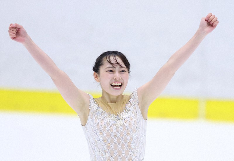 リンクサイド：首位発進の三宅咲綺 中野コーチから「練習は裏切らない