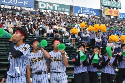 大雨被害に思い寄せるウイニングボール 熊本星翔 夏の甲子園 | 毎日新聞