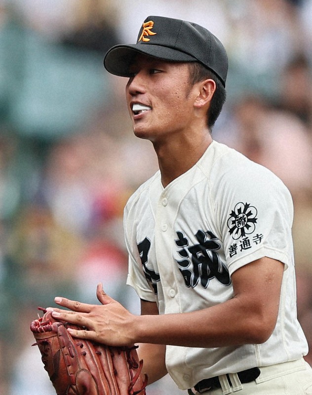 尽誠学園のエースで4番 「冷静で真面目」な主将躍動 夏の甲子園 | 毎日新聞