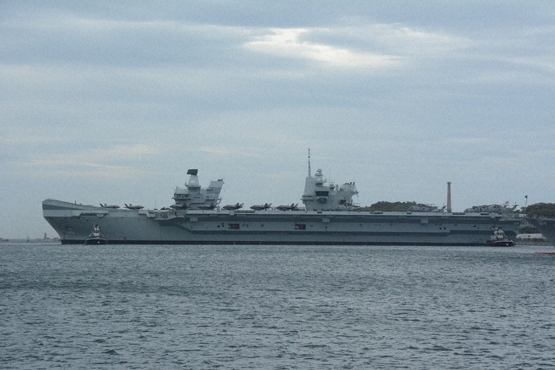 横須賀基地海上自衛隊、米軍 ご同練習1944USN 記念品 kantai_eye.jpg?itok=qE73pPou