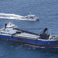 砂利運搬船とヨットが衝突か 大分・津久見市沖 [写真特集1/7] | 毎日新聞