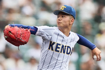 健大高崎野球 健大高崎が関東4強、選抜有力に 決勝点は165センチの6番打者