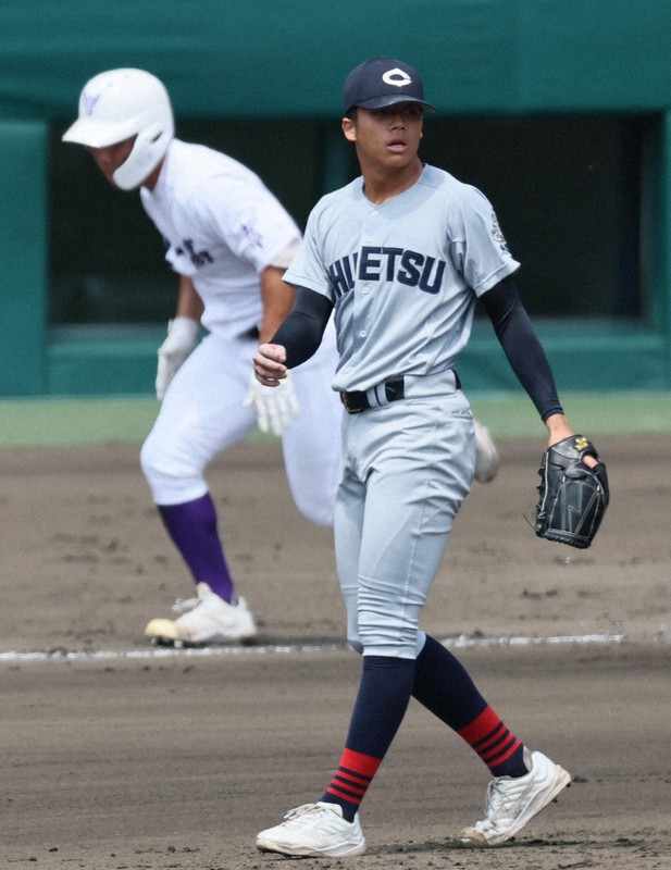 中越の投手がカウント間違い 仲間は思わず噴き出す 夏の甲子園 | 毎日新聞