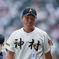 【創成館－神村学園】神村学園の小田大介監督＝阪神甲子園球場で2025年8月13日、長澤凜太郎撮影