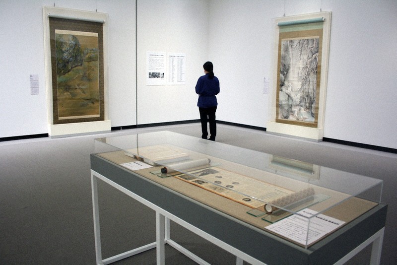 【3/31まで】文化遺産の社会学 ルーヴル美術館から原爆ドームまで 文化遺産の社会学: ルーヴル美術館から原爆ドームまで | 荻野