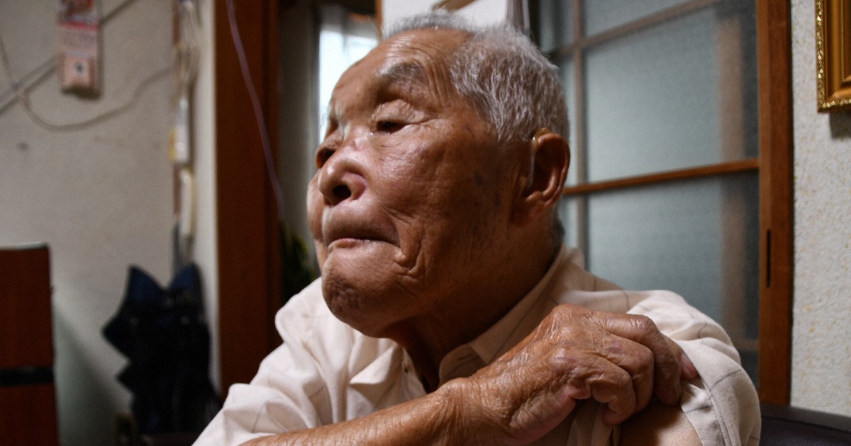 毎日新聞のニュース記事「54人の同期「残ったのは4人だけじゃ」 生き地獄見た97歳元兵士」の画像
