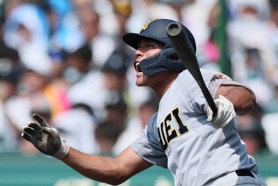 今大会7号本塁打 早くも前回通算に並ぶ 夏の甲子園 | 毎日新聞