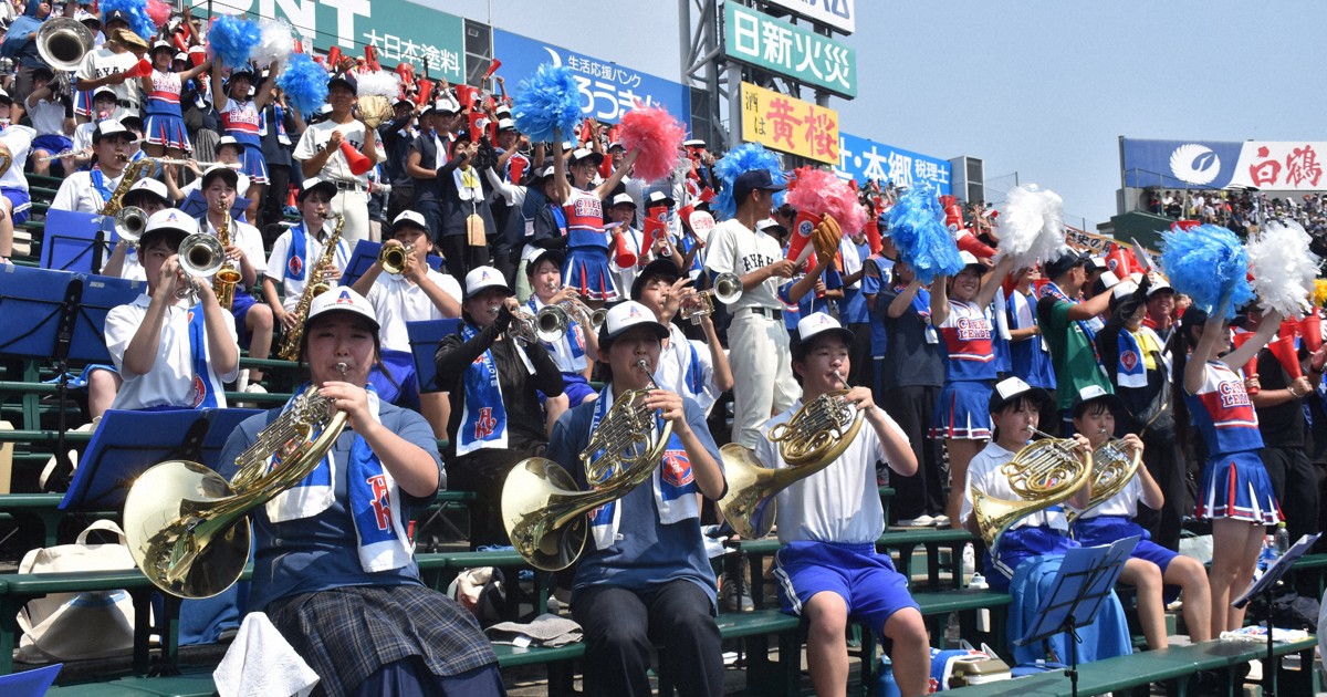 綾羽の友情応援に近江ブラバン、甲子園に響く「HOT LIMIT」 | 毎日新聞