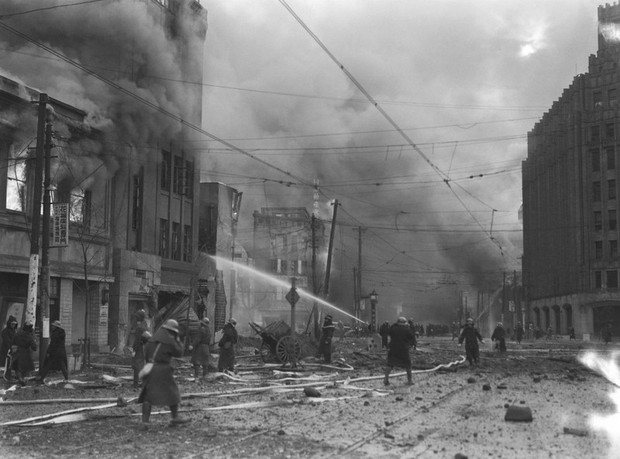 Photos of Japan in 1945 and 2025 show transformation 80