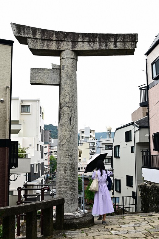 Photos of Japan in 1945 and 2025 show transformation 80 years