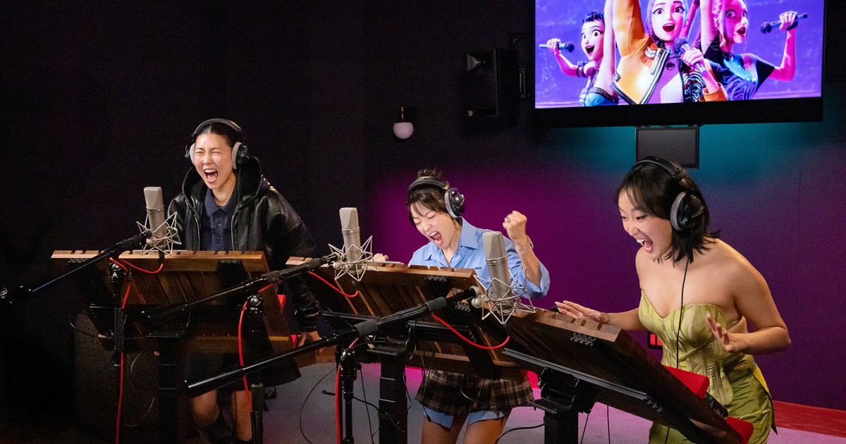 米国発「K－POPガールズ！」英語で感じて　日本語版で伝わらない熱気