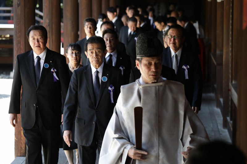 戦後80年 8月15日の靖国神社 [写真特集1/14] | 毎日新聞