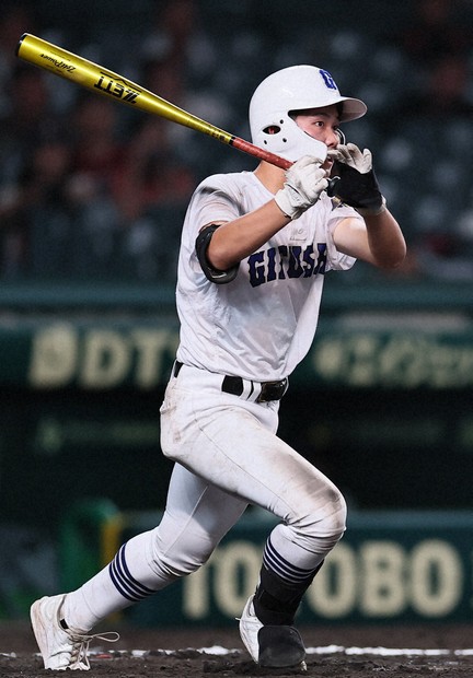 変化球を攻略 県岐阜商、五回に逆転の4連打 夏の甲子園 | 毎日新聞