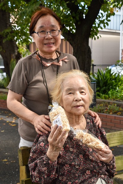 戦争で飢えた子を「おなかいっぱいに」 ポン菓子機作った99歳の願い