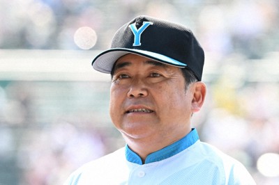 山梨学院・吉田監督「化け物。プロレス団体からも声が」　夏の甲子園