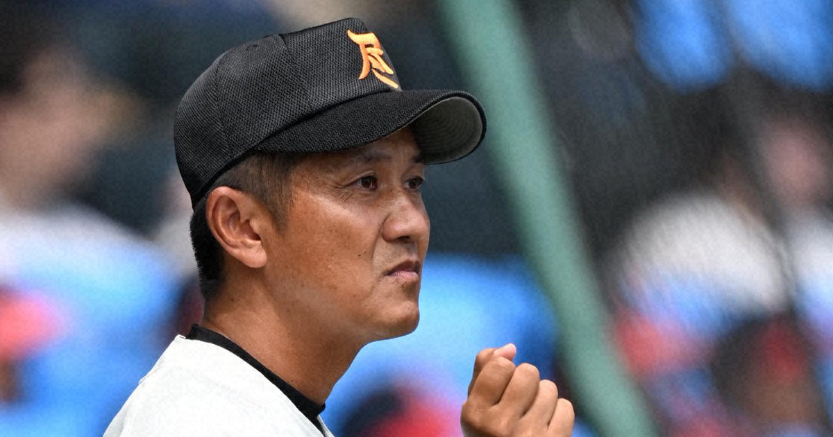 尽誠学園監督、涙こらえ「ナイスゲーム、感謝しかない」　夏の甲子園