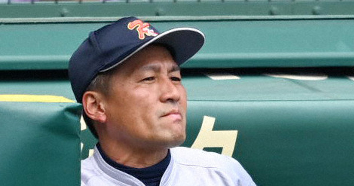 毎日新聞のニュース記事「京都国際監督「もつれた試合を全員でひっくり返すんや」 夏の甲子園」の画像