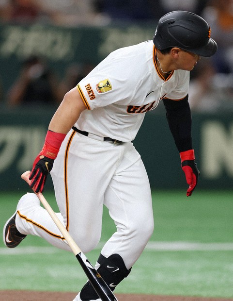 野球日本代表モデルグランドコート 3番　長嶋監督モデル プロ野球：プロ野球 阪神3－0巨人 長嶋さん追悼試合 背番号3、重み