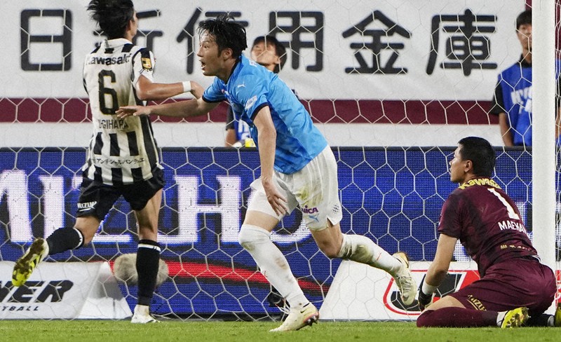 サッカー：サッカー J1 横浜FC1－0神戸 耐えた横浜FC、神戸撃破