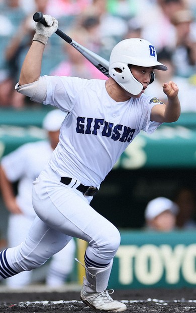 お手本はあの大リーガー 左手ハンディの県岐阜商・横山 夏の甲子園