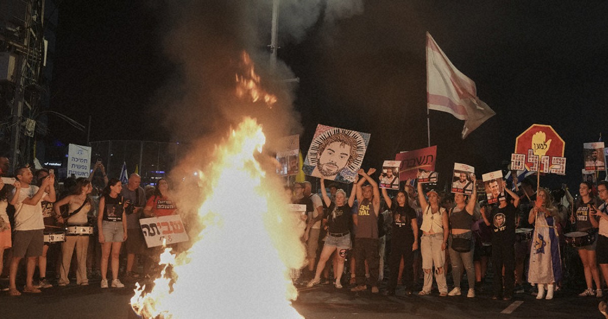 Israel prepares to move Palestinians to southern Gaza as Israelis urge mass protest over war