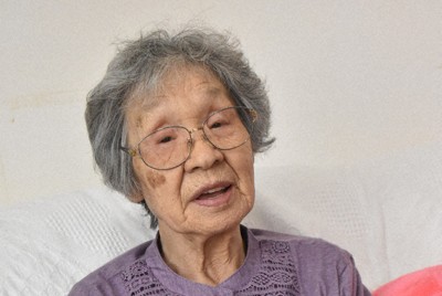 いさぜん旅館で疎開児童の世話をした思い出を振り返る砂金元子さん＝仙台市で2025年6月17日、遠藤大志撮影