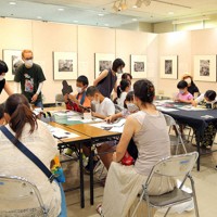過去に開催されたイベントでは子供たちがワークショップに取り組んだ＝「被爆三世・四世プロジェクト　これからの私たちは」提供