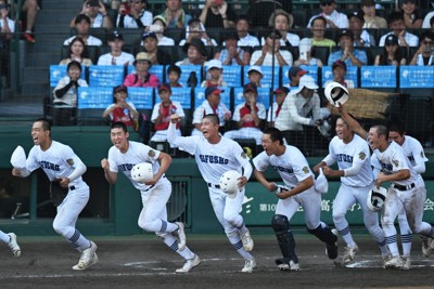 誰一人諦めていなかった」 県岐阜商、粘り見せ4強に 夏の甲子園 | 毎日新聞