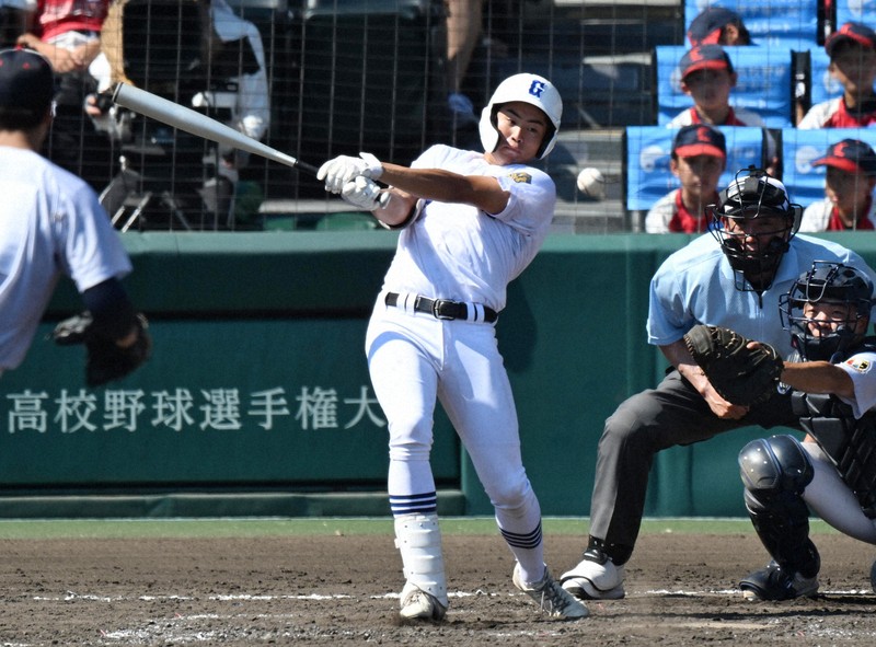 活躍が恩返し」2人の兄の夢も背負い 県岐阜商・宮川 夏の甲子園 | 毎日新聞