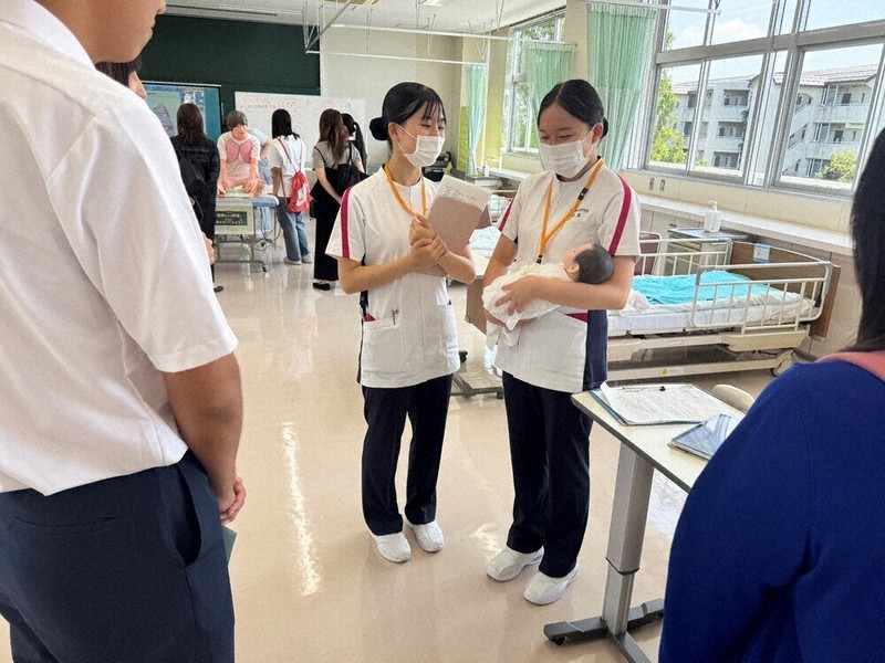 在校生、充実した学生生活PR 県立高等看護学院 説明会を開催 ／埼玉