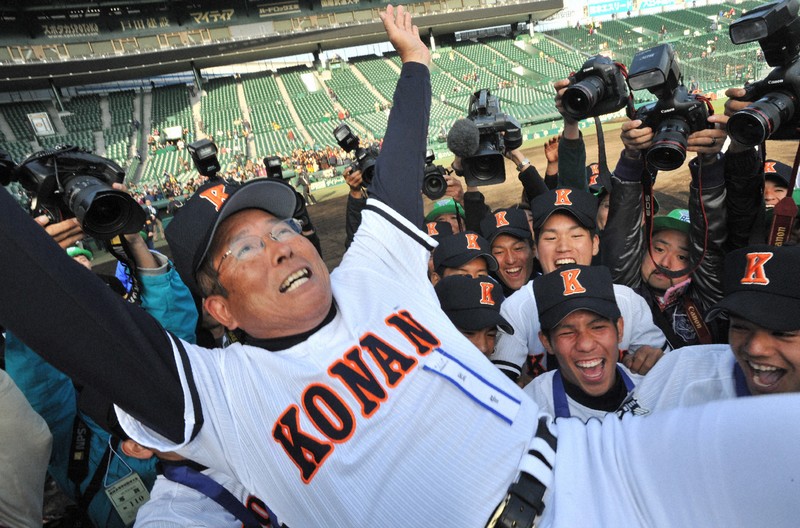 沖縄商学 Tシャツ ユニホーム 2000年 高校野球 甲子園 高校 ブラック 沖縄尚学Tシャツ、元値10倍超で転売も… SNSに「買わないで」の声 応援