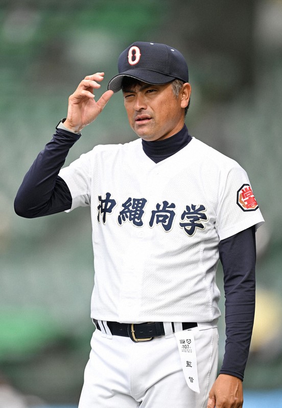 初優勝の沖縄尚学・比嘉監督「大声援のおかげです」 夏の甲子園