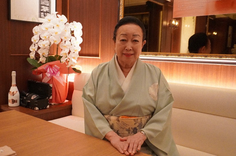 変わりゆく銀座の文化見続け 約50年、文壇バー「ザボン」閉店へ | 毎日新聞
