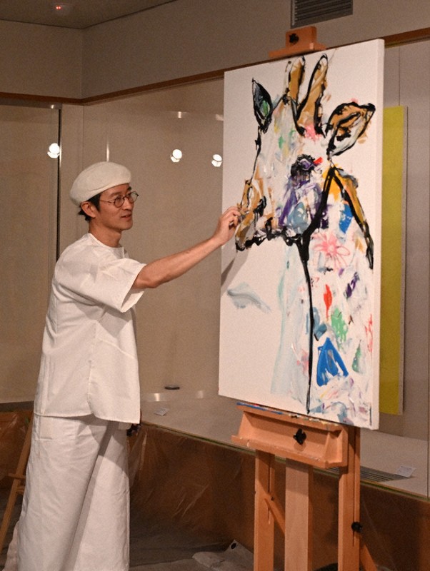 春日出身 北村直登さん絵画展 アクリル絵の具 独自技法 行橋市増田