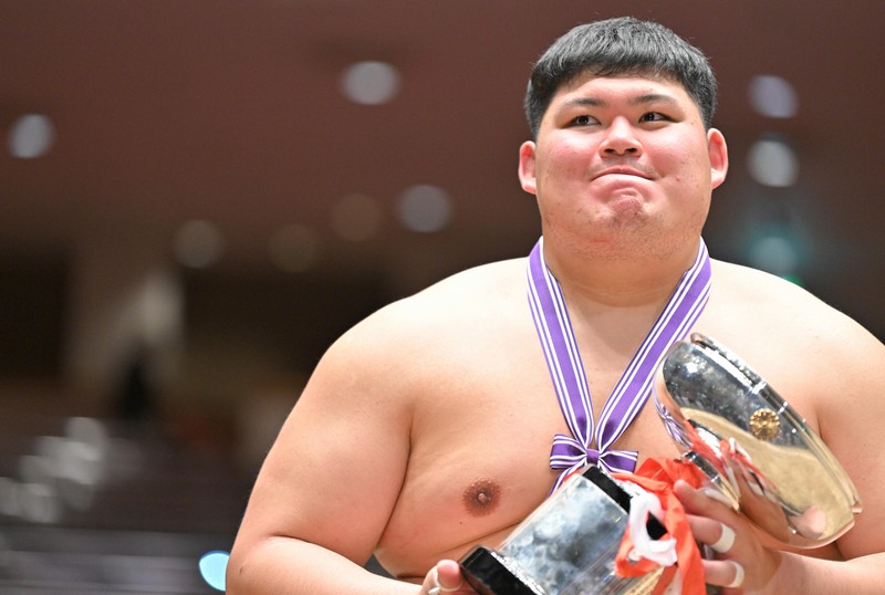 大の里や草野も元王者 学生相撲の全国体重別、31日に節目の50回 | 毎日新聞