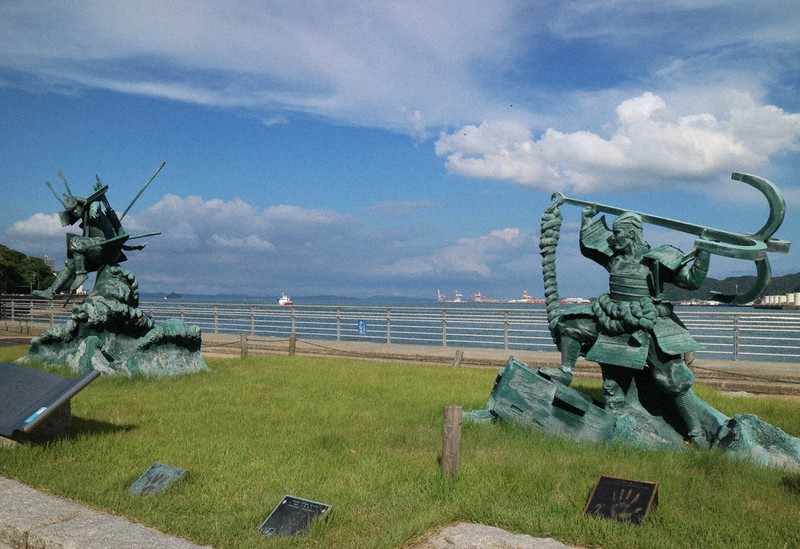 海峡を越えて：壇ノ浦の戦い 華麗な歴史絵巻の舞台 ／福岡 | 毎日新聞