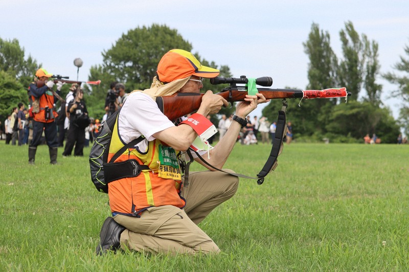 猟友会が反発、自治体は不安…クマへの新対策、見切り発車で開始 | 毎日新聞