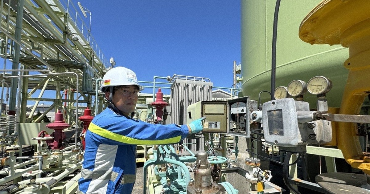 仕事ずかん：ガス製造所勤務 | 毎日新聞