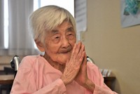 Kiyo Shinagawa, who turned 105 in June this year, is seen in Kobe's Suma Ward on July 9, 2025. (Mainichi/Shizuka Takebayashi)