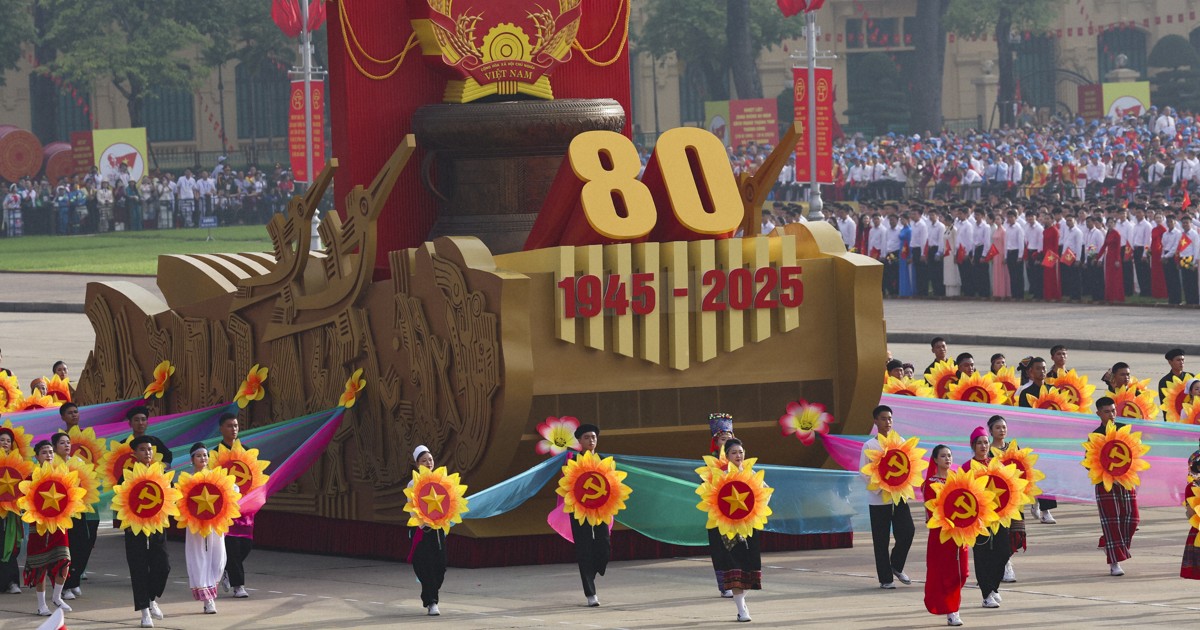 ベトナム、独立から80年で記念式典　4万人規模の軍事パレードも