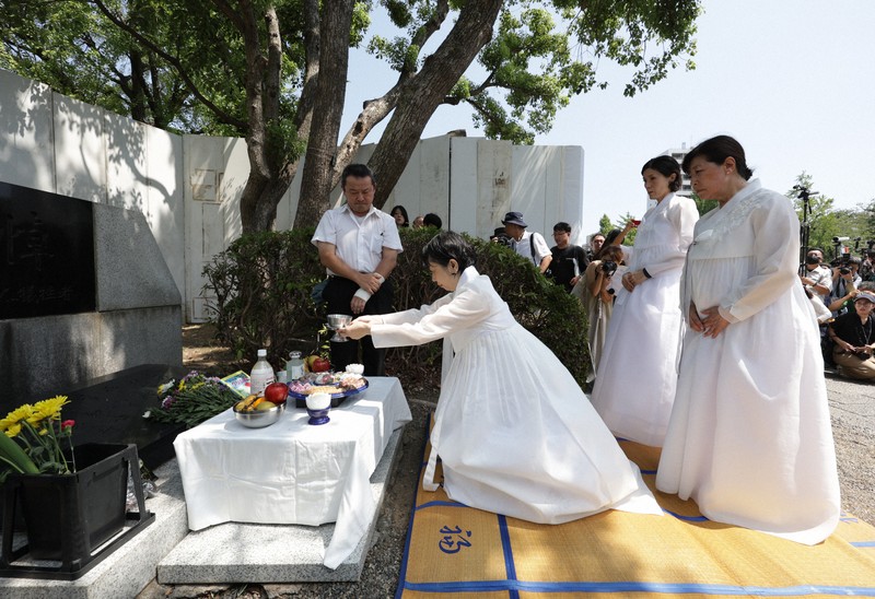 祖父の遺品の為、判りません。朝鮮唐津と聞きました。写真で確認してください。 群馬の朝鮮人追悼碑、原告ら「撤去応じない」 最高裁決定に抗議