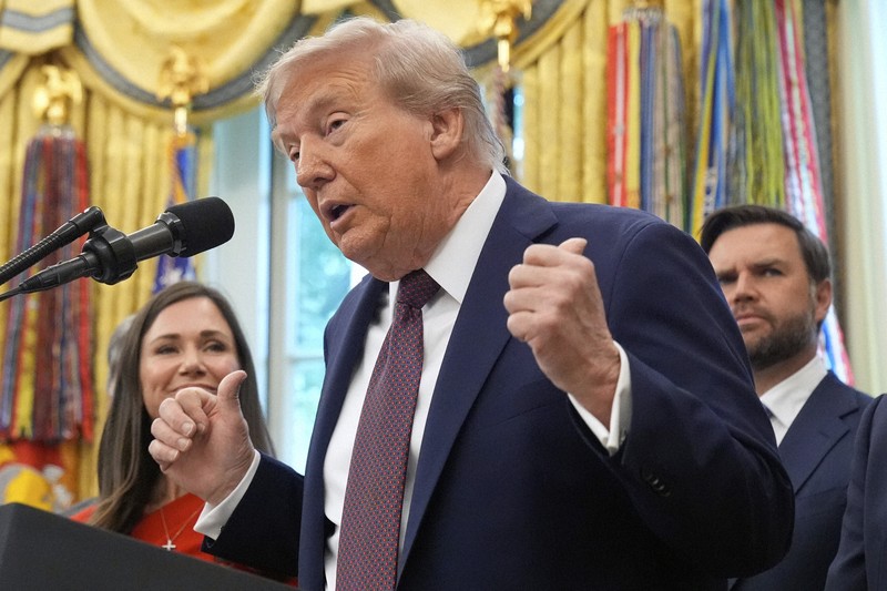 トランプ米大統領の権限拡大の試みは必ずしも世論の支持を得ていない＝AP