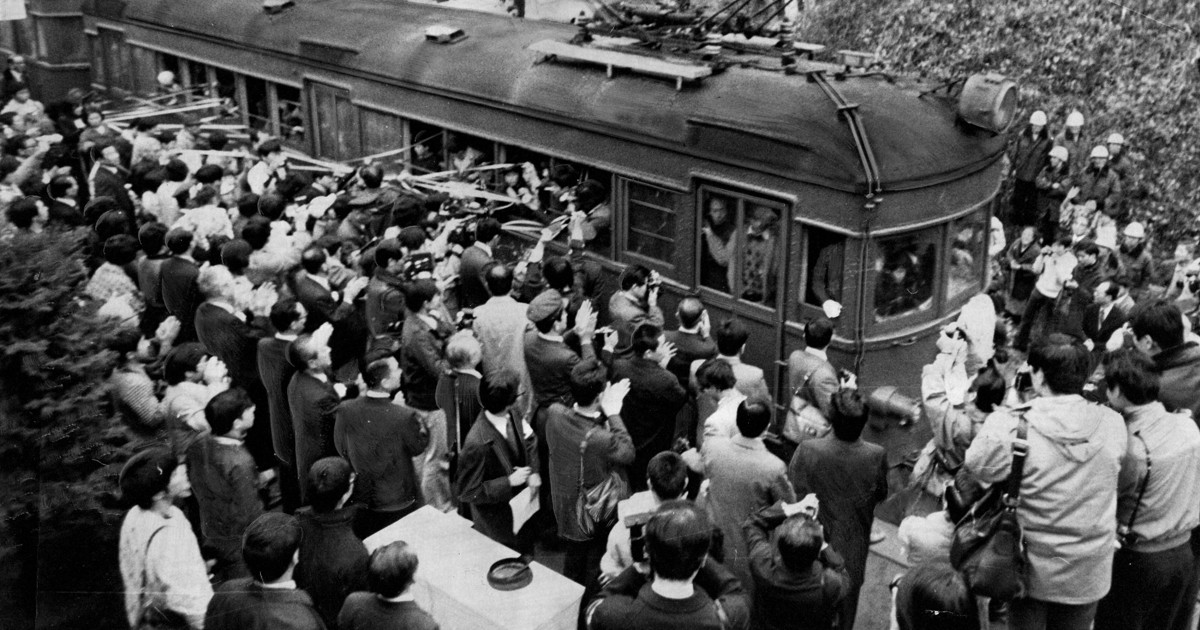 Japan Trivia: Trains used to run in Nagoya Castle's outermost moat from 1911 to 1976