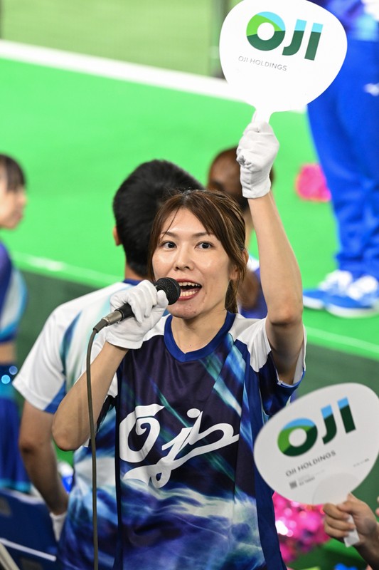 王子の応援団（2回戦）都市対抗野球2025 [写真特集1/35] | 毎日新聞