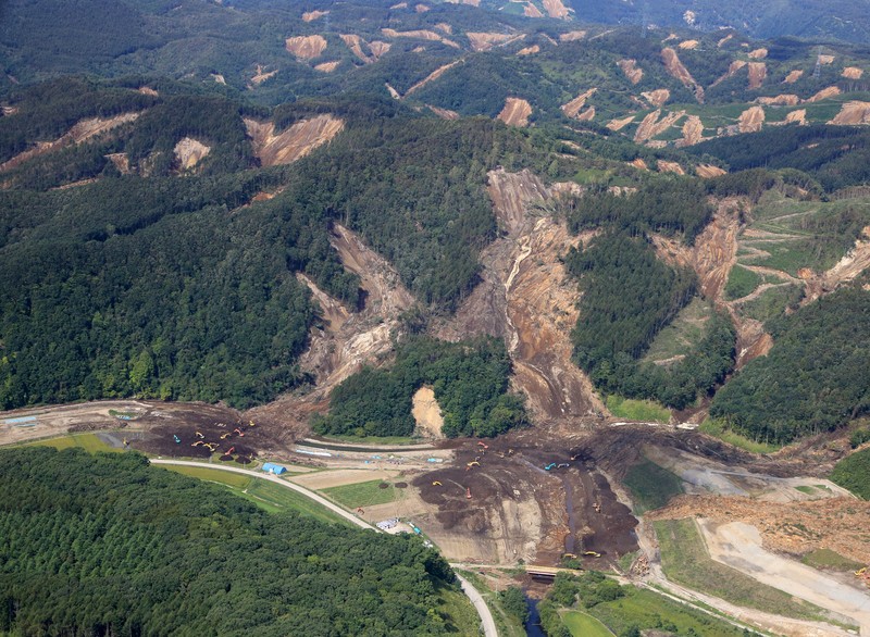 o511 震え萎び病の膿疱群 幻の果実」で復興を 胆振東部地震7年、震度7の厚真町で農家奮闘 | 毎日新聞