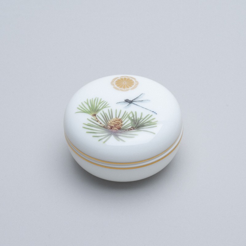 成年式記念 「ボンボニエール」のデザイン公開 描かれたのは？ | 毎日新聞