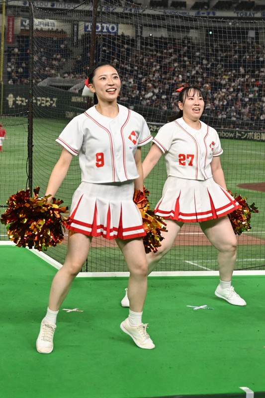 日本生命の応援団（準決勝）都市対抗野球2025 [写真特集2/41] | 毎日新聞